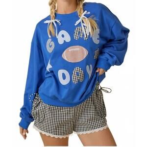 NEW MAINSTRIP game day patch top in royal